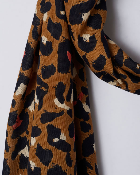 Foulard motif animalier